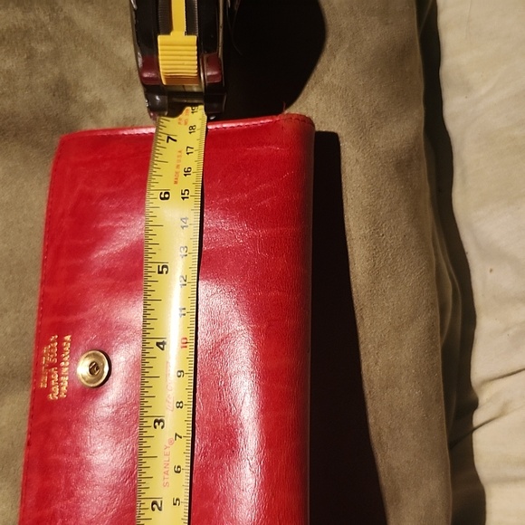 Renwick ranch Red leather wallet - Picture 8 of 10